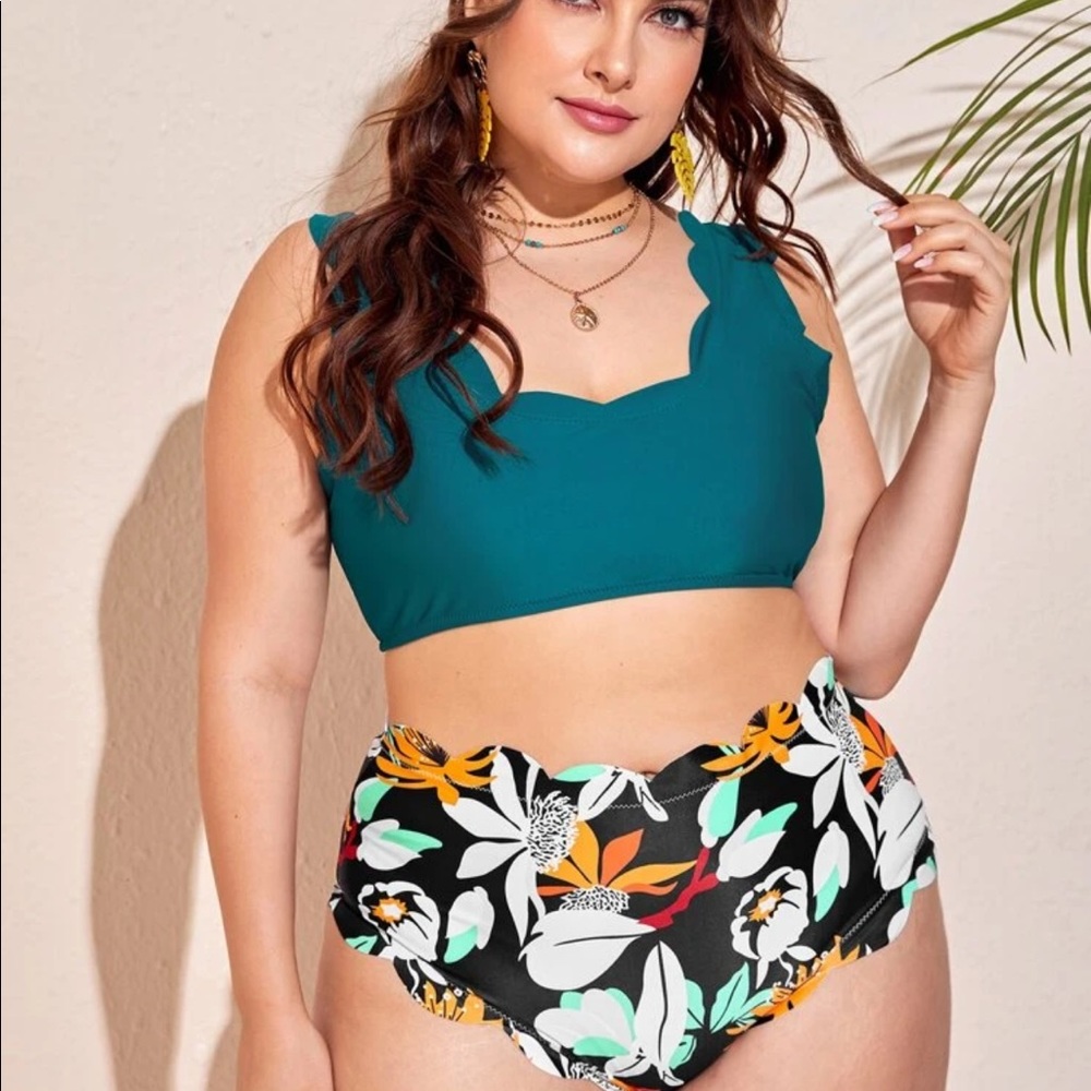 Plus Floral Scallop Trim Bikini Swimsuit